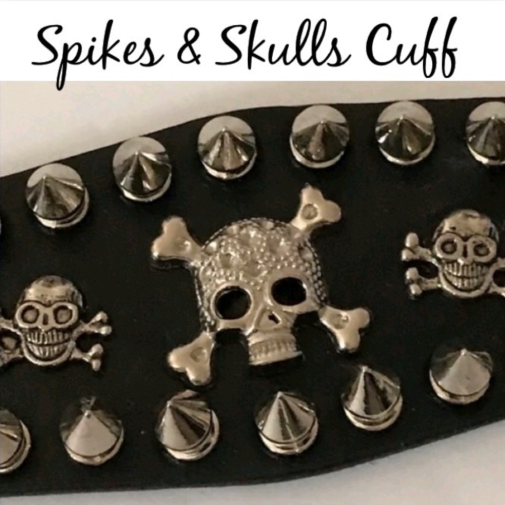 ✅Spiked & Skull Cuff -Offers Welcomed